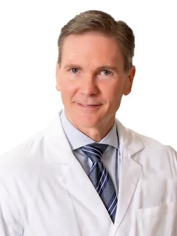 John G. Wilcox 医师